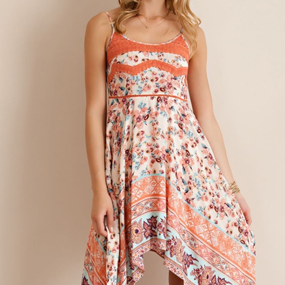 entro Dresses & Skirts - Peach Floral Print Handkerchief Dress